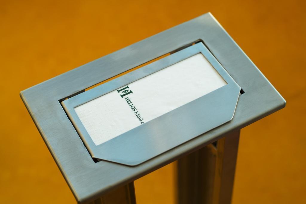 07.2050.BS Incounter Napkin Dispenser for folded napkin size 166-170 x 166-170mm - Oxford Hardware - 07.2050.BS